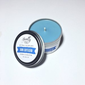 book-boyfriend-candle